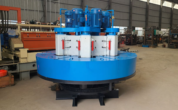 水磨石地磚設(shè)備多少錢?其是生產(chǎn)水磨石地磚的基礎(chǔ)