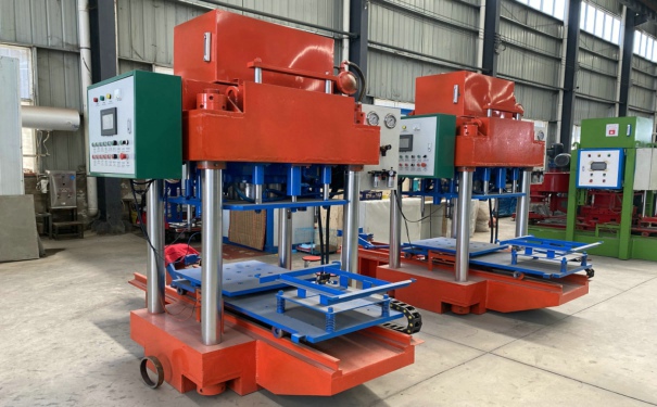 水磨石地磚機(jī)多少錢(qián)?使用潤(rùn)滑油對(duì)其進(jìn)行潤(rùn)滑時(shí)禁止混用